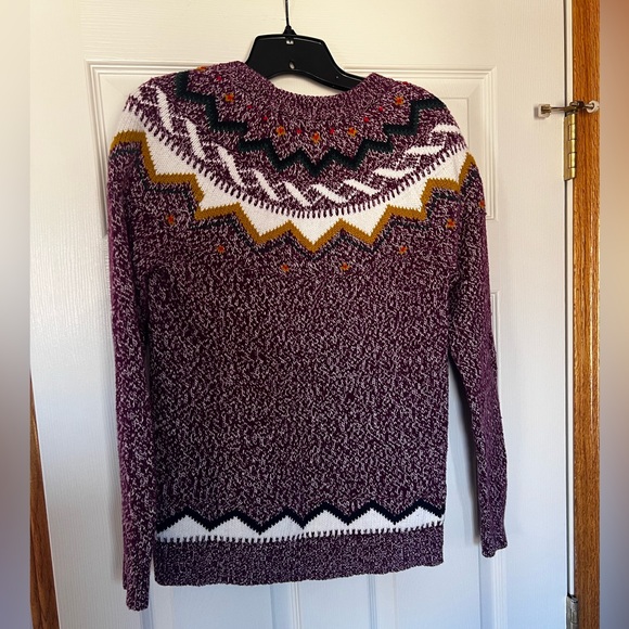 Old Navy Women’s Sweater size medium - Picture 2 of 4